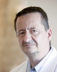 Prof. dr. Kóbori László FACS, FEBS
